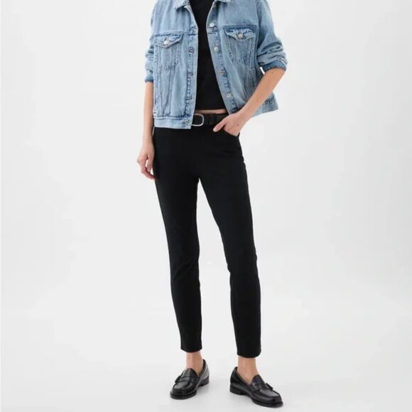 GAP Pants - Gap Women's Bi-Stretch Skinny Ankle Black Minimalist Business Casual Pants Sz 6